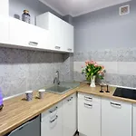 Clicktheflat Zurawia Street Pensionat