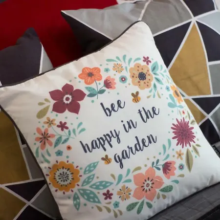 Clicktheflat Zurawia Street *