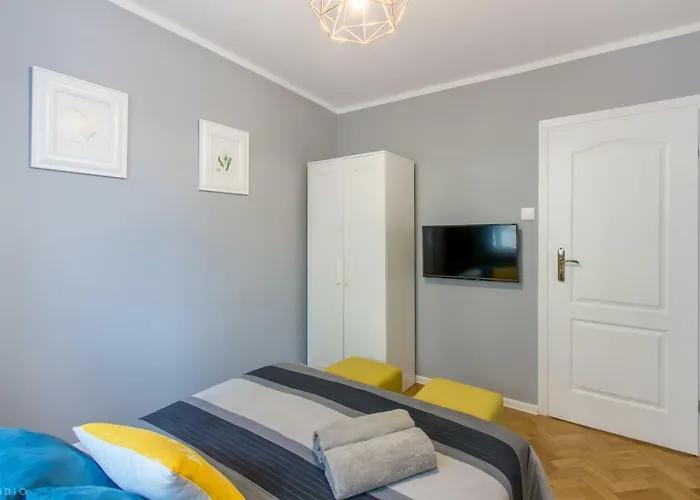 Guest house Clicktheflat Zurawia Street *