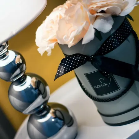 Clicktheflat Zurawia Street Konukevi