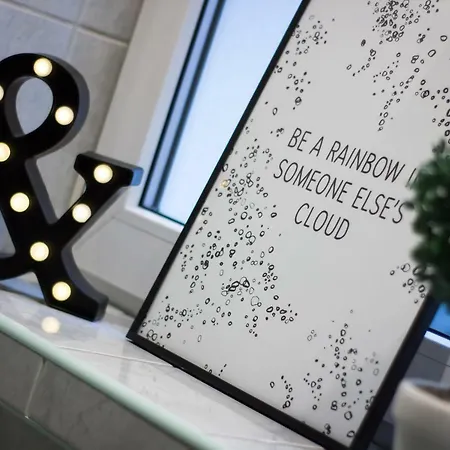 Clicktheflat Zurawia Street Varşova