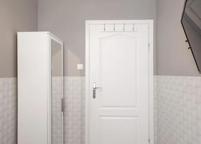 Clicktheflat Zurawia Street Konukevi *