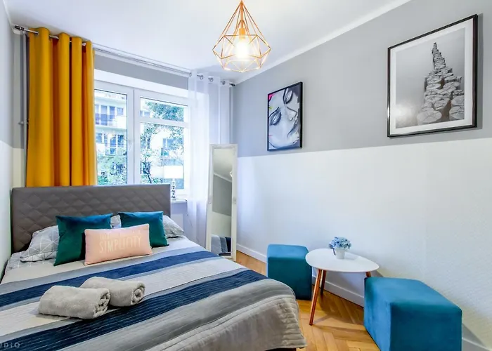 Clicktheflat Zurawia Street Konukevi *