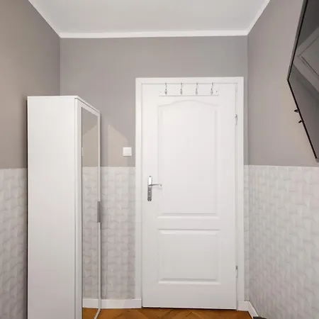 Clicktheflat Zurawia Street בית הארחה *