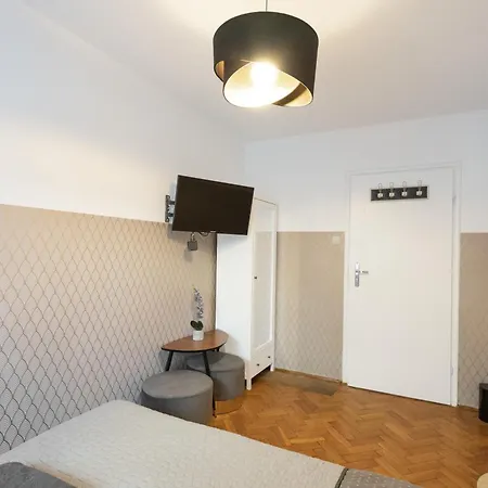 בית הארחה Clicktheflat Zurawia Street
