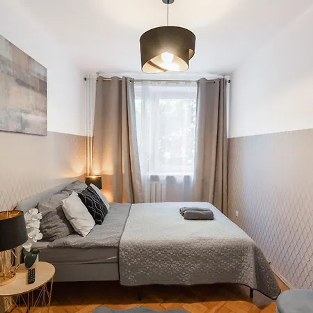 בית הארחה Clicktheflat Zurawia Street ורשה