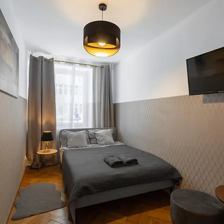 בית הארחה Clicktheflat Zurawia Street