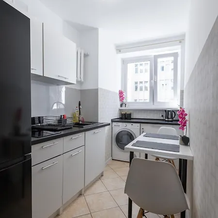 בית הארחה Clicktheflat Zurawia Street *