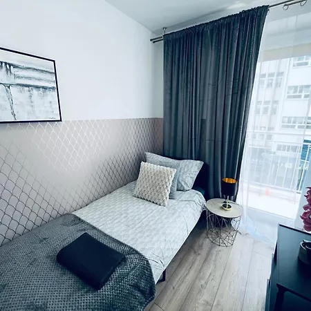 Clicktheflat Zurawia Street ワルシャワ