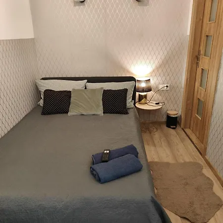 Clicktheflat Zurawia Street ゲストハウス